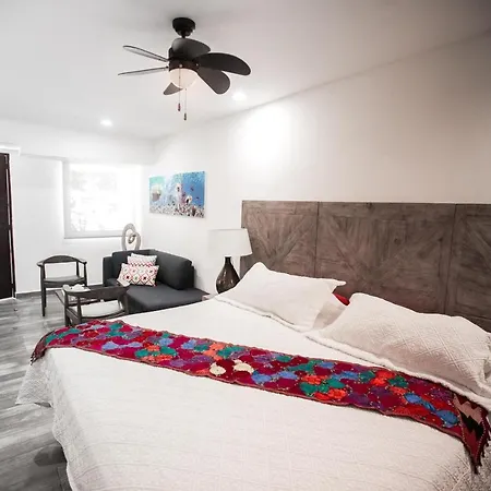 Hotel Paradise Suites-3